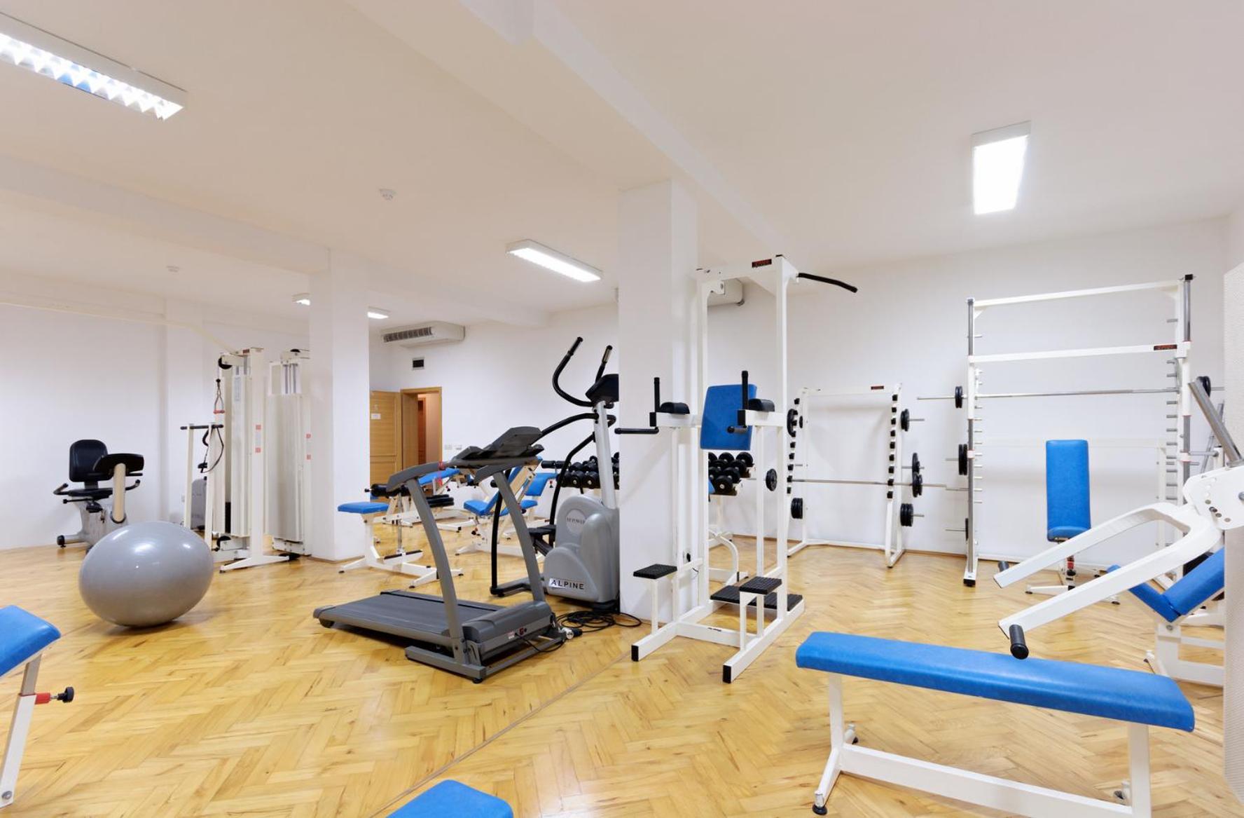 Hotel Epario Лопар Екстериор снимка